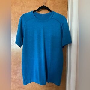 Lululemon Men’s BlueMetal Vent Tech Short-Sleeve Shirt Size M